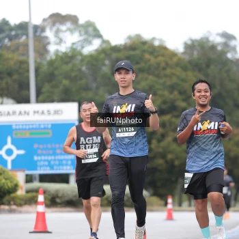 Runner Photo 3768535
