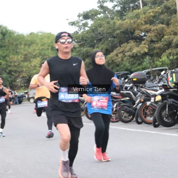 Runner Photo 3768542