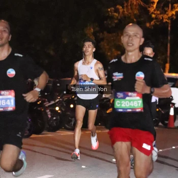 Runner Photo 3768552