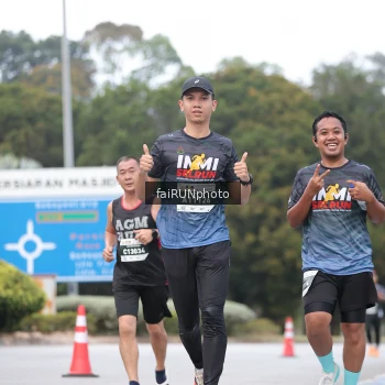 Runner Photo 3768567