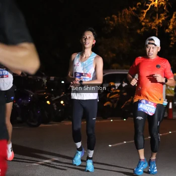 Runner Photo 3768578