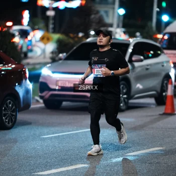 Runner Photo 3768580