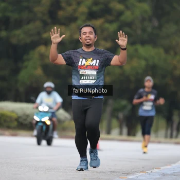 Runner Photo 3768596
