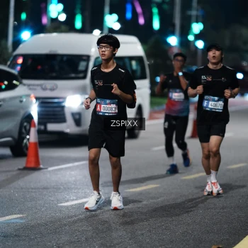 Runner Photo 3768610