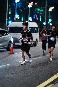 Runner Photo 3768625