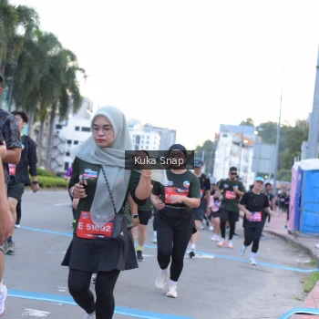 Runner Photo 3768633