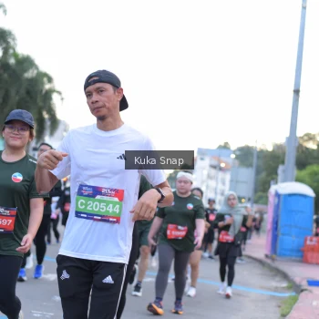 Runner Photo 3768660
