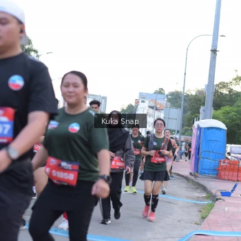 Runner Photo 3768699