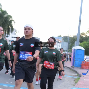 Runner Photo 3768702