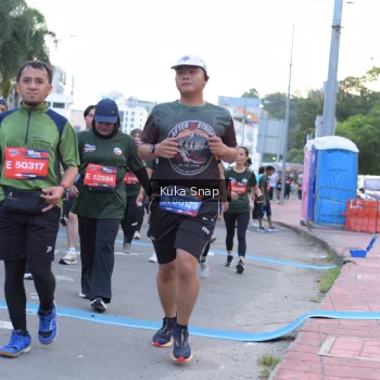 Runner Photo 3768739