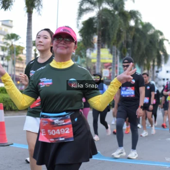 Runner Photo 3768773