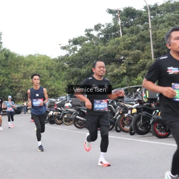 Runner Photo 3768850