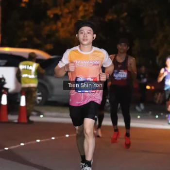 Runner Photo 3768894
