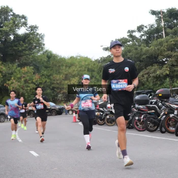 Runner Photo 3769005
