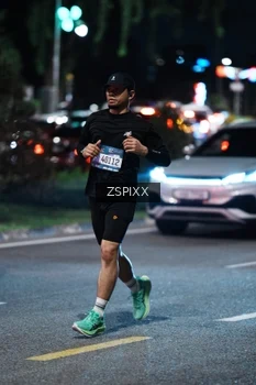 Runner Photo 3769080