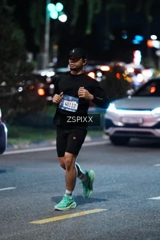 Runner Photo 3769102