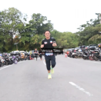 Runner Photo 3769126