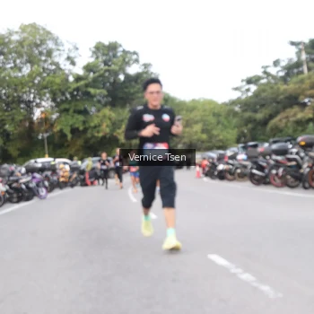 Runner Photo 3769131