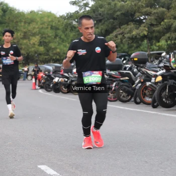 Runner Photo 3769495
