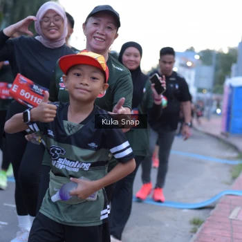 Runner Photo 3769653