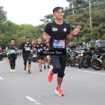 Runner Photo 3769757