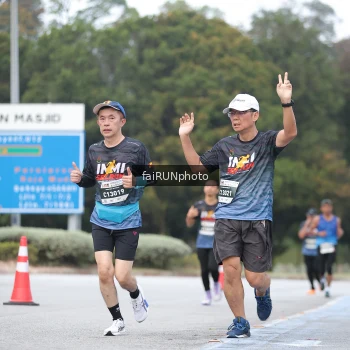 Runner Photo 3769835