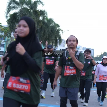 Runner Photo 3769865