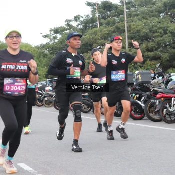 Runner Photo 3769902