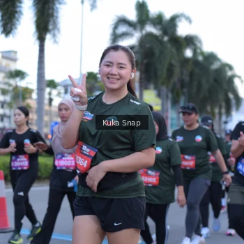 Runner Photo 3770011