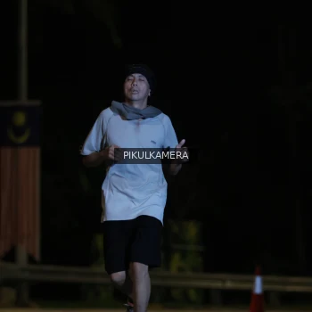 Runner Photo 3770020