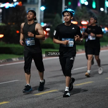 Runner Photo 3770026