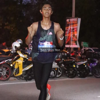 Runner Photo 3770046