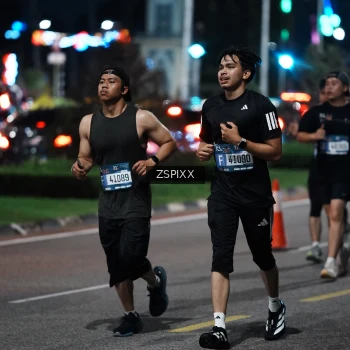 Runner Photo 3770055