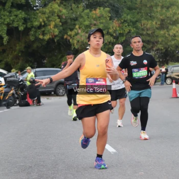 Runner Photo 3770155