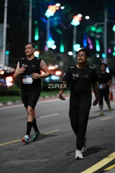 Runner Photo 3770413