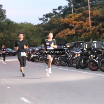 Runner Photo 3770514