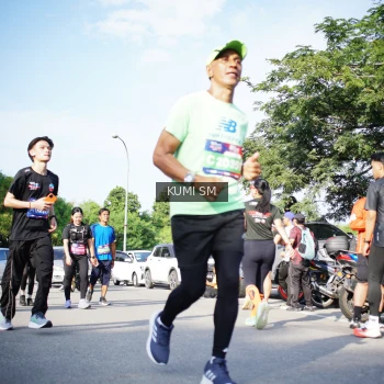 Runner Photo 3770605