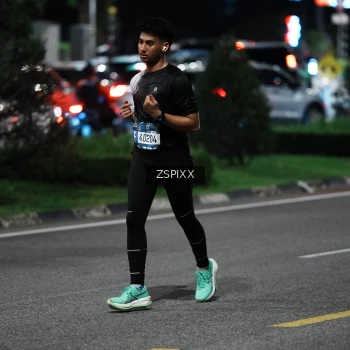 Runner Photo 3770672