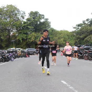 Runner Photo 3770766