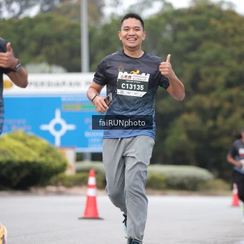 Runner Photo 3770890