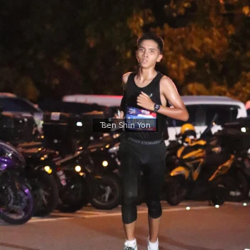 Runner Photo 3770944