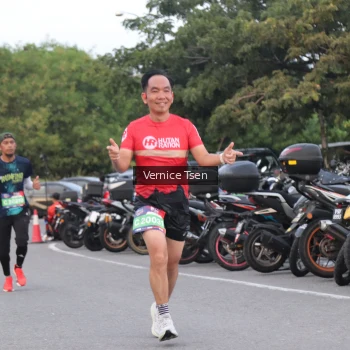 Runner Photo 3770994