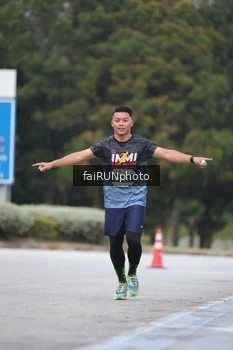 Runner Photo 3771095