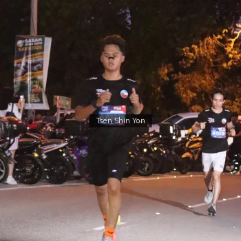 Runner Photo 3771134