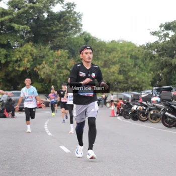Runner Photo 3771251