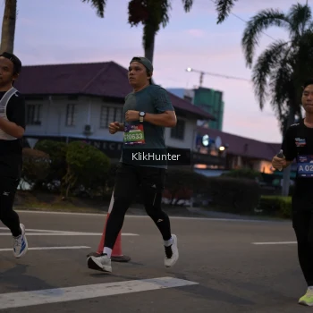 Runner Photo 3771295