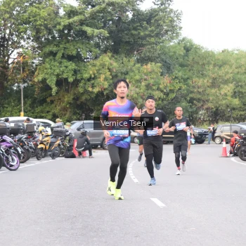 Runner Photo 3771479