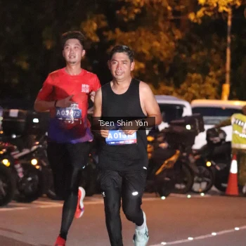 Runner Photo 3772017