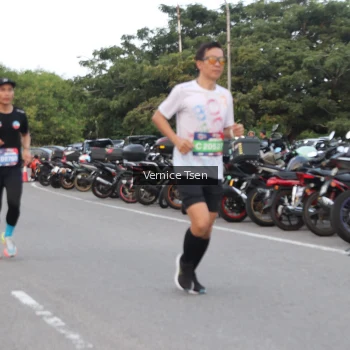 Runner Photo 3772202