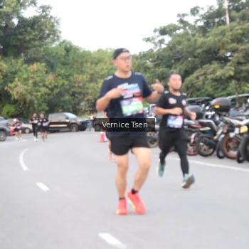 Runner Photo 3772308